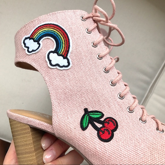 LAST ONE‼️S/6.5 Pink Chunky Gladiator Heels! - Picture 5 of 8